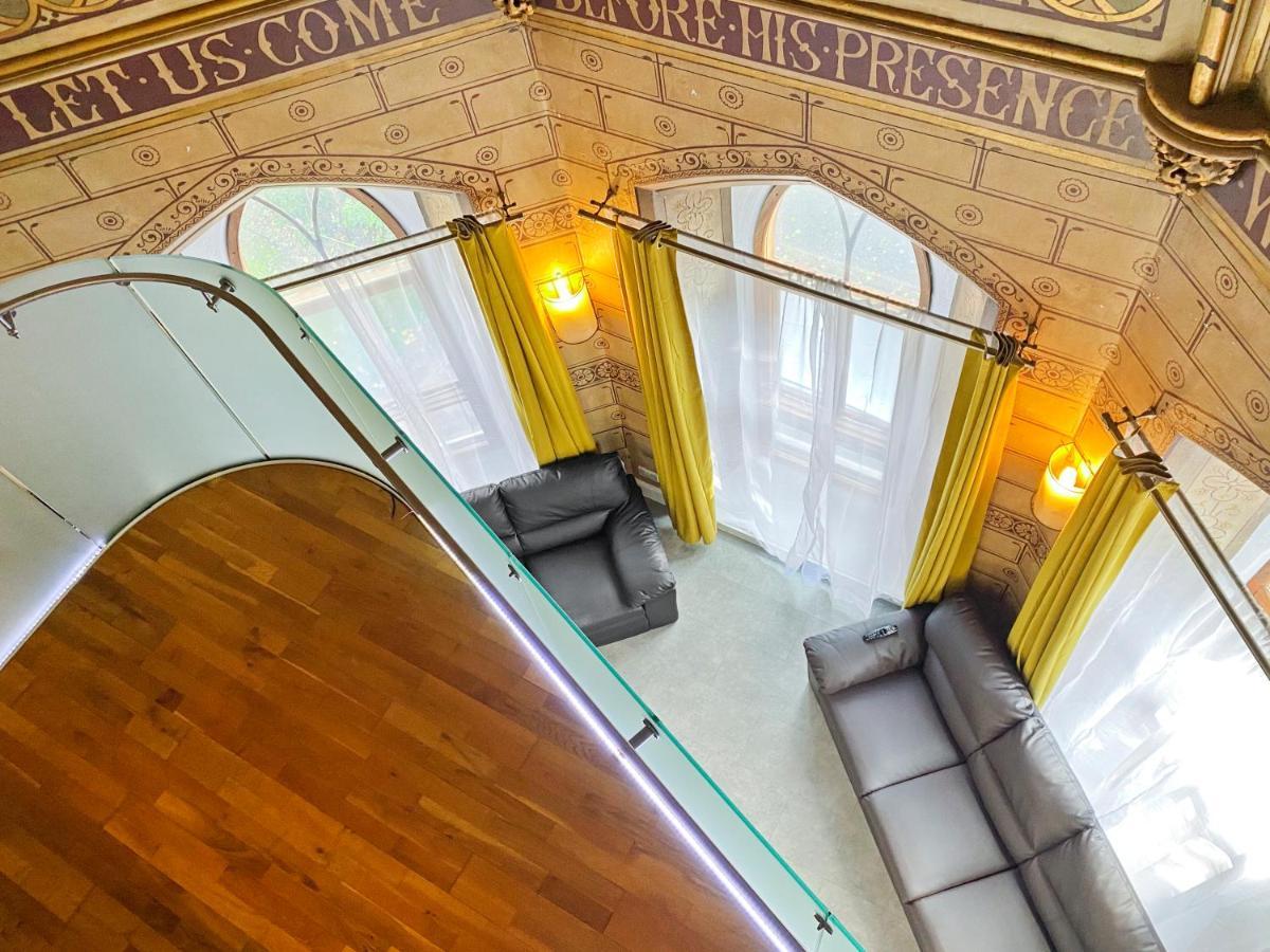 Rare 1-Bed Church Converted Apartment In London Exteriör bild